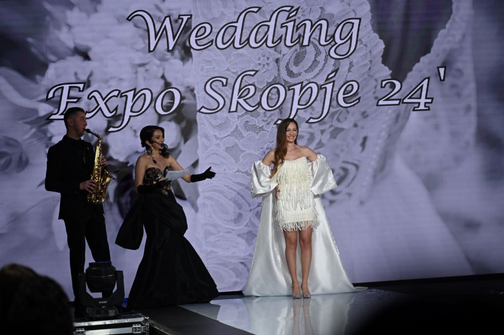 Стефанија Димеска во моделот "Pearl Waterfall" за Екатерина Атеље