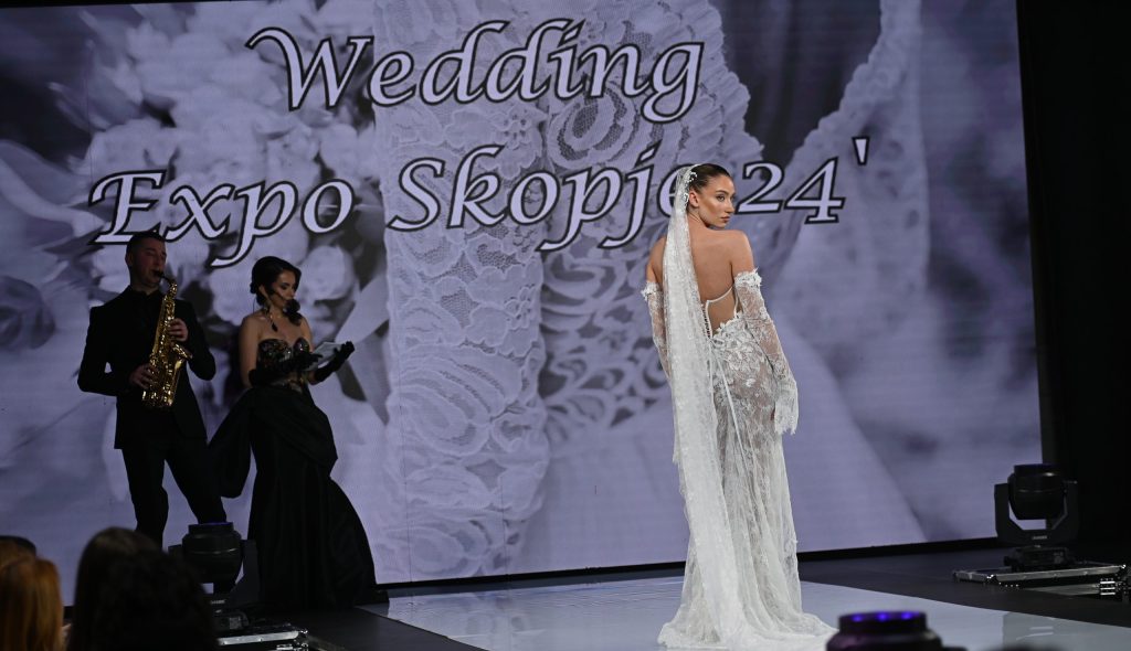 Бојана Нушкова за Атеље Сониа