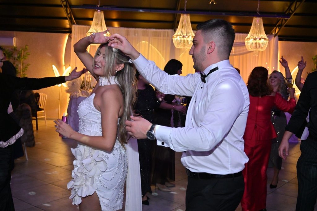 Вистинска бајка што ќе се памети – свадбата на Леона и Бојан!