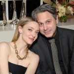 Amanda-Seyfried-Thomas-Sadoski-73b848bbb6a1467cb032d47be74d8722