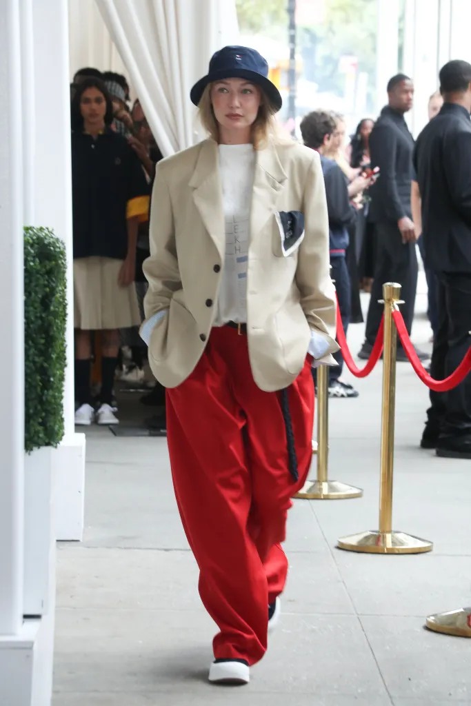 gigi-hadid-tommy-hilfiger-show-