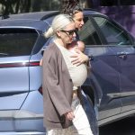 „Mother Monster“ конечно стана мајка: Лејди Гага го доби првото дете на 40 години